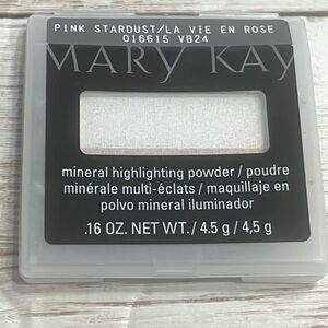 NEW Mary Kay Mineral Highlighting Powder Pink Stardust